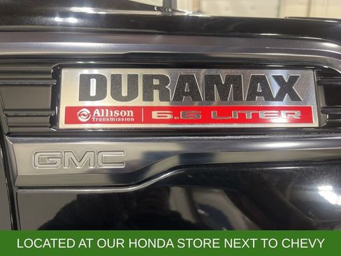 Used 2023 GMC Sierra 3500 AT4 w/ AT4 Premium Plus Package image 11