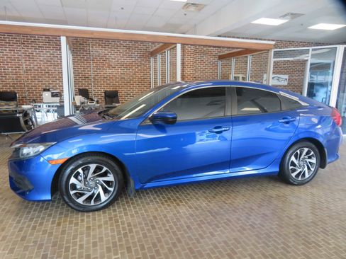 Used 2018 Honda Civic EX image 64