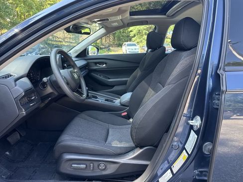 Used 2023 Honda Accord EX image 13