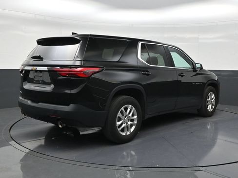 Used 2023 Chevrolet Traverse LS FWD image 5