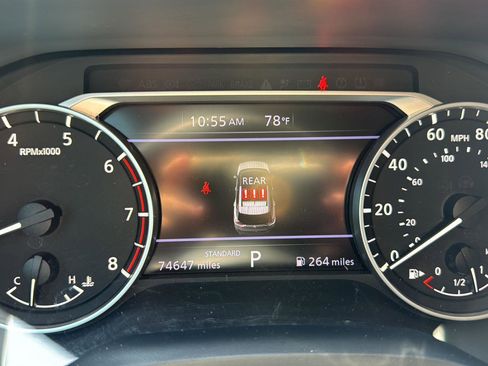 Used 2023 Nissan Rogue SV FWD image 33