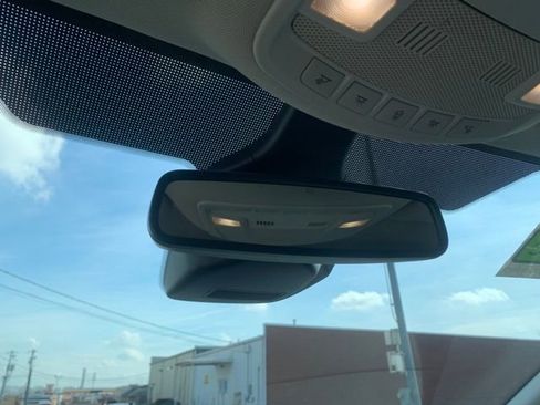 Used 2024 Ford Edge SEL image 19