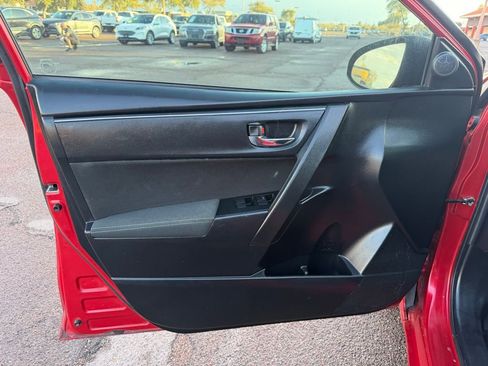 Used 2019 Toyota Corolla LE image 22