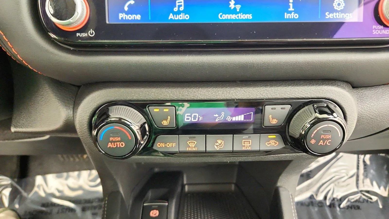 Used 2024 Nissan Kicks SR w/ SR Premium Package FWD image 19