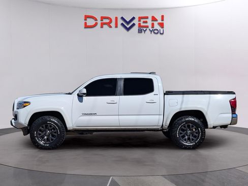 Used 2021 Toyota Tacoma SR5 image 2