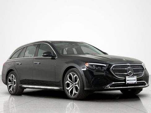 Used 2025 Mercedes-Benz E 450 4MATIC All-Terrain Wagon image 7