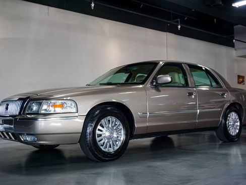 Used 2006 Mercury Grand Marquis LS image 3