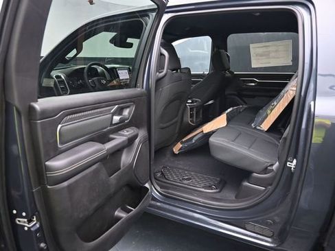 New 2026 RAM 1500 4x4 Crew Cab image 35