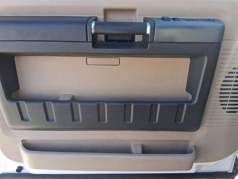 Used 2012 Ford F250 Lariat w/ Lariat Interior Pkg image 23