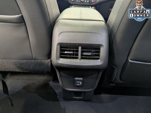 Used 2022 GMC Terrain SLT w/ Infotainment Package II AWD/4WD image 29