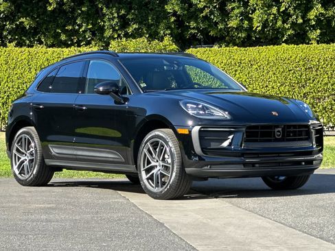New 2026 Porsche Macan image 10