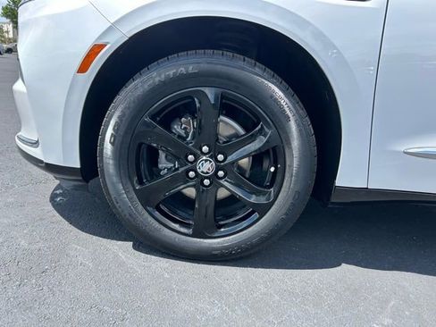 Used 2023 Buick Enclave Essence w/ Sport Touring Edition image 9