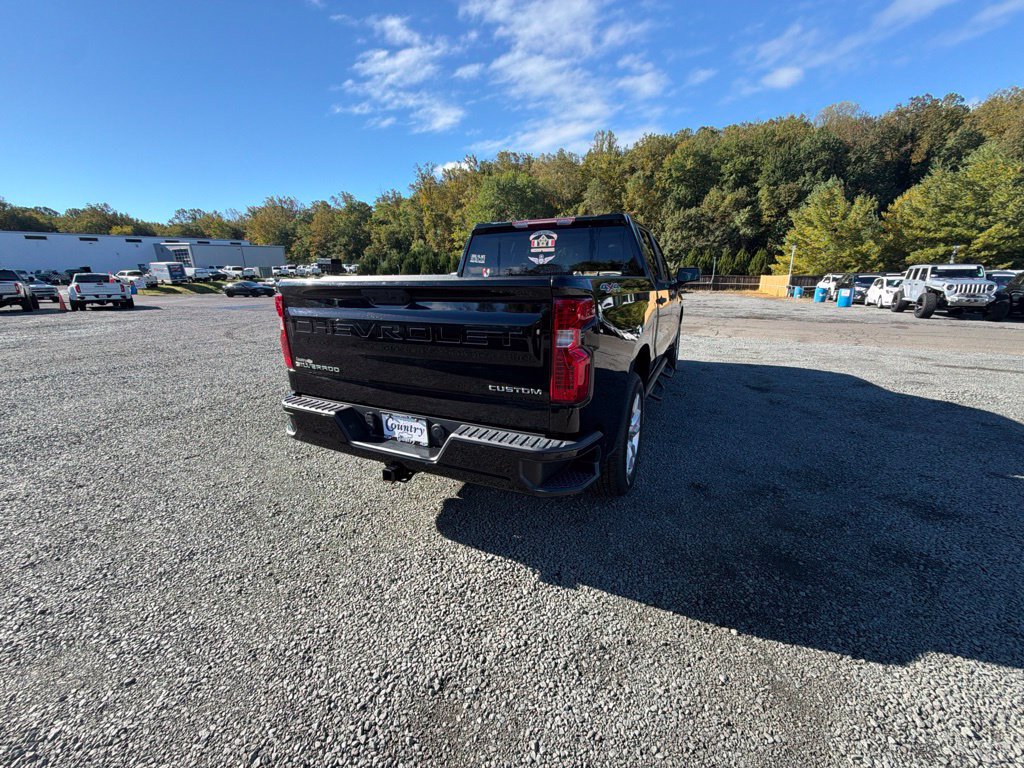 Used 2022 Chevrolet Silverado 1500 Custom AWD/4WD image 7