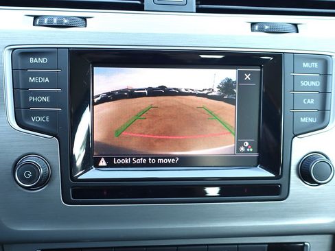 Used 2015 Volkswagen Golf TDI FWD image 24