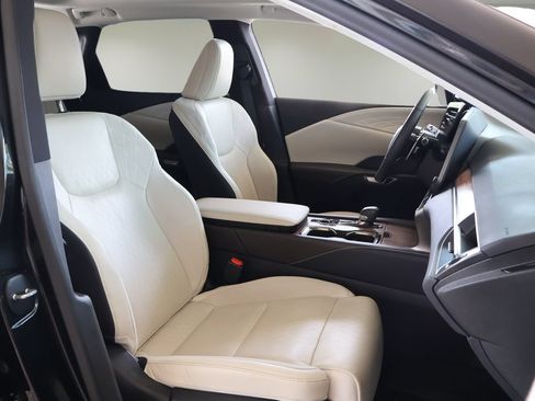 Used 2023 Lexus RX 350 FWD w/ Accessory Package image 16
