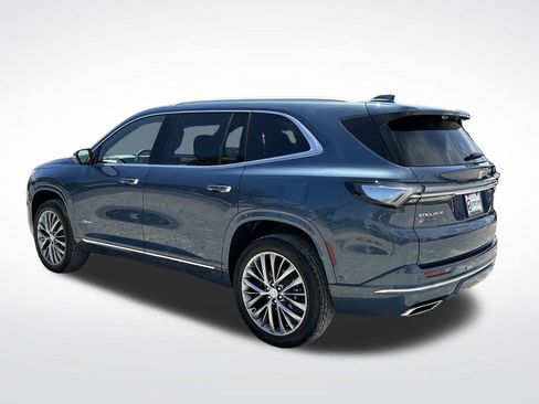 New 2026 Buick Enclave Avenir image 5