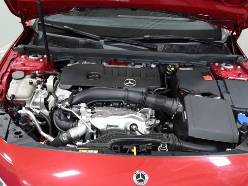 Used 2022 Mercedes-Benz A 220 4MATIC image 38