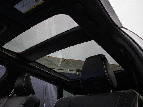 Used 2025 Toyota Crown Signia image 30