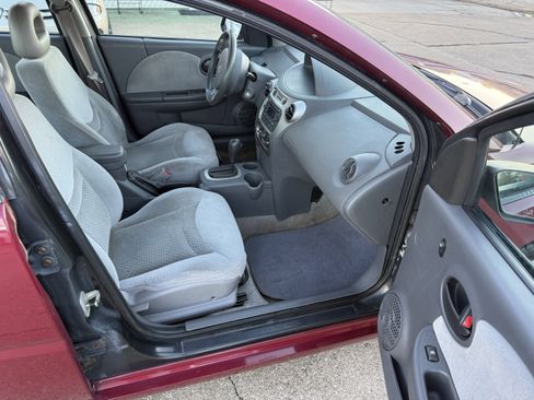 Used 2004 Saturn ION Level 3 image 11