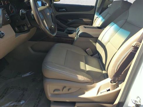 Used 2018 Chevrolet Tahoe LT image 17