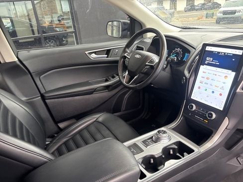 Used 2022 Ford Edge SEL image 12