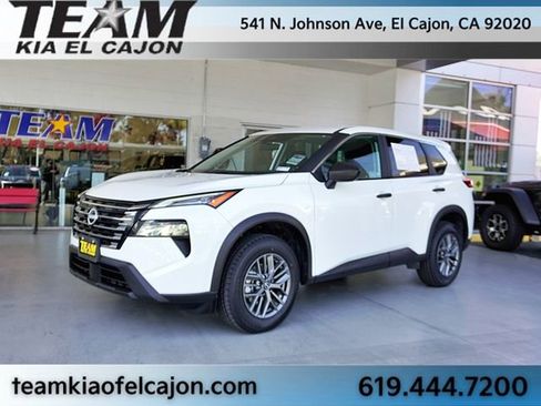 Used 2024 Nissan Rogue S FWD image 5