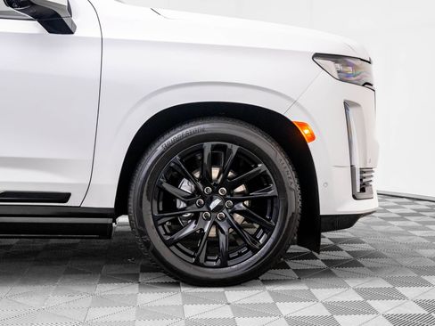 Certified 2023 Cadillac Escalade Sport Platinum w/ LPO, ONYX Package AWD/4WD image 44