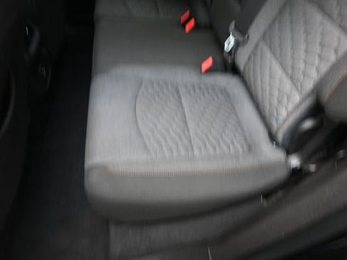 Used 2020 Chevrolet Equinox LT FWD image 17
