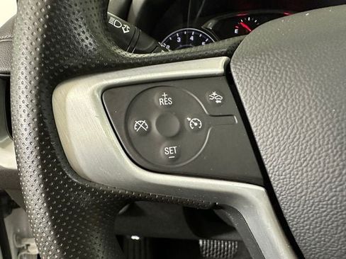 Used 2022 GMC Terrain SLE FWD image 16