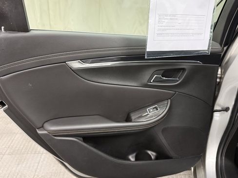Used 2018 Chevrolet Impala LT image 23