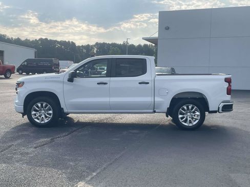 Used 2022 Chevrolet Silverado 1500 Custom RWD image 7