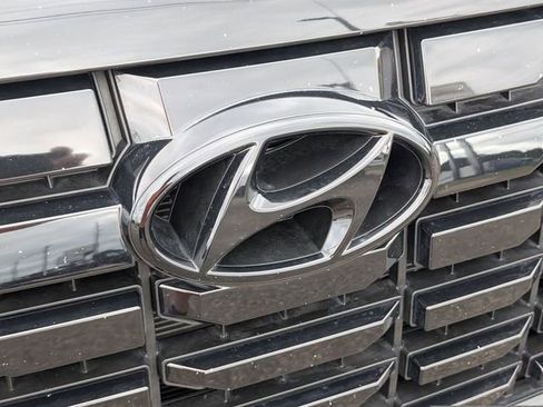 Used 2024 Hyundai Palisade SEL FWD image 17