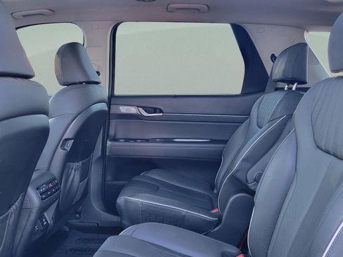 Used 2024 Hyundai Palisade Limited image 6