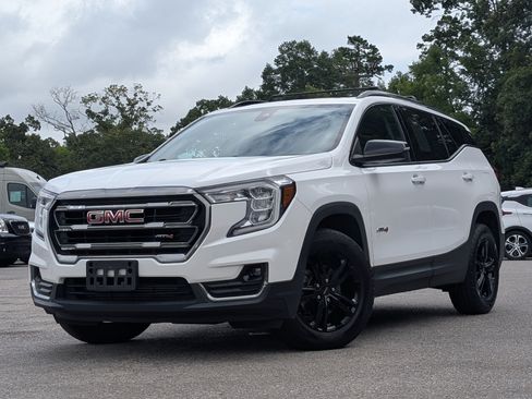 Used 2022 GMC Terrain AT4 AWD/4WD image 4