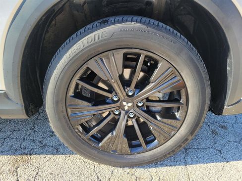 Used 2019 Mitsubishi Eclipse Cross LE image 31