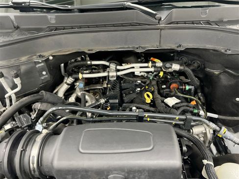 Used 2021 Ford Explorer XLT image 24