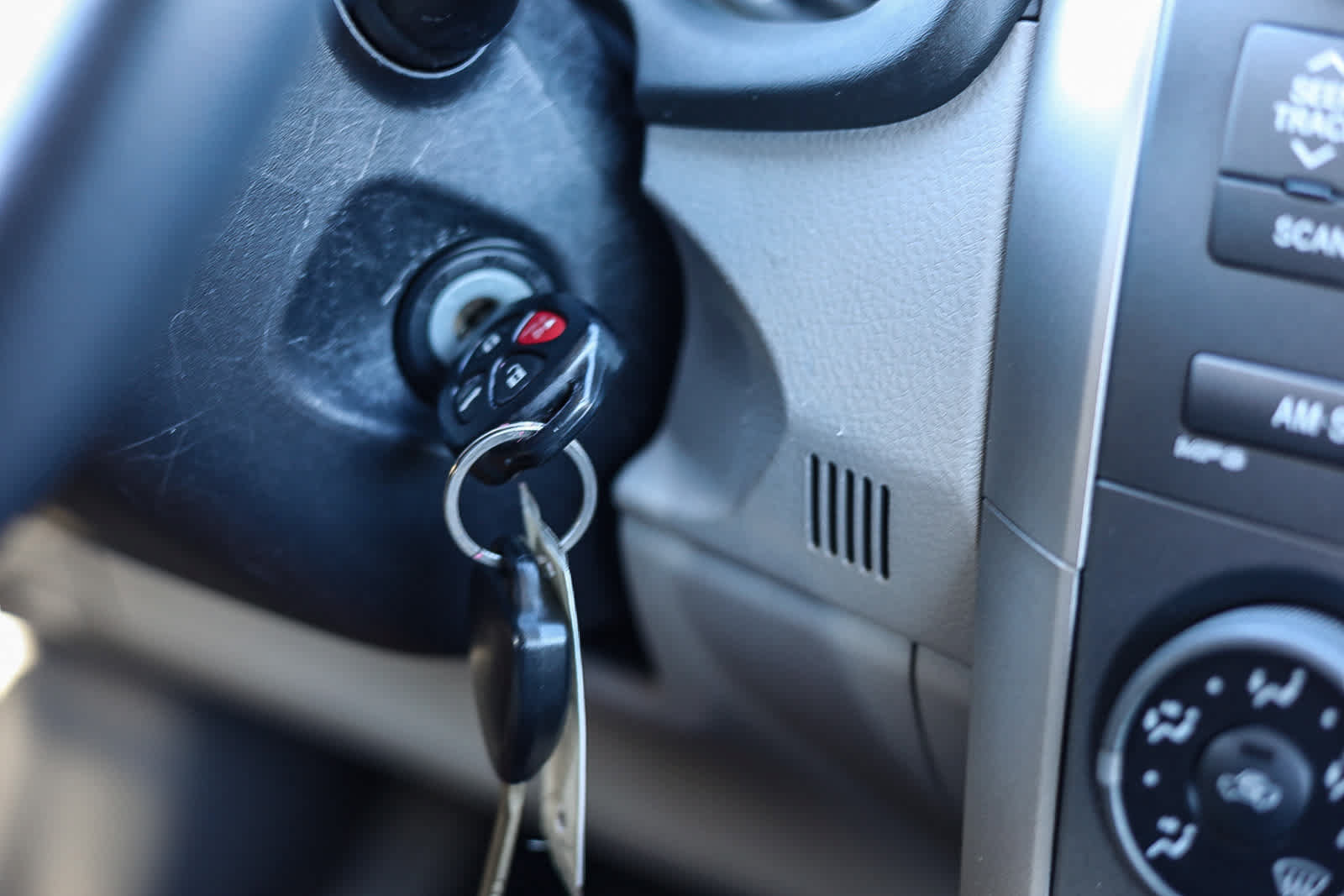 Used 2011 Toyota Corolla LE FWD image 22