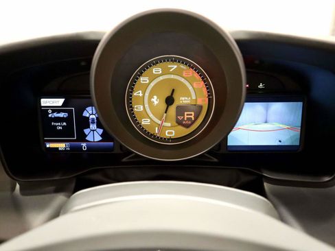 Certified 2022 Ferrari F8 Tributo RWD image 39