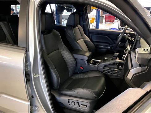 Used 2025 Toyota 4Runner TRD Sport Premium w/ Tow Technology Package image 8