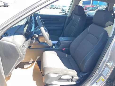 Certified 2025 Honda CR-V LX image 9