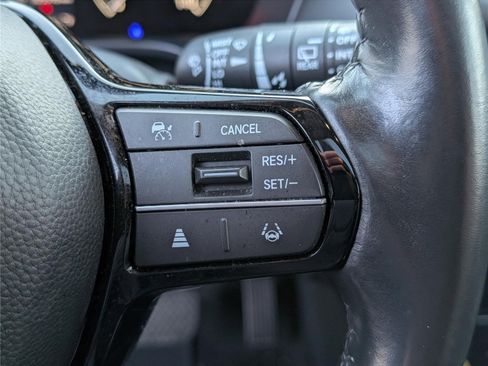 Used 2023 Honda HR-V EX-L image 21