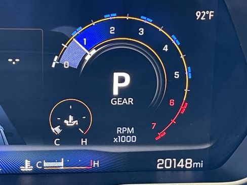 Used 2025 Chevrolet Colorado ZR2 w/ Technology Package AWD/4WD image 15