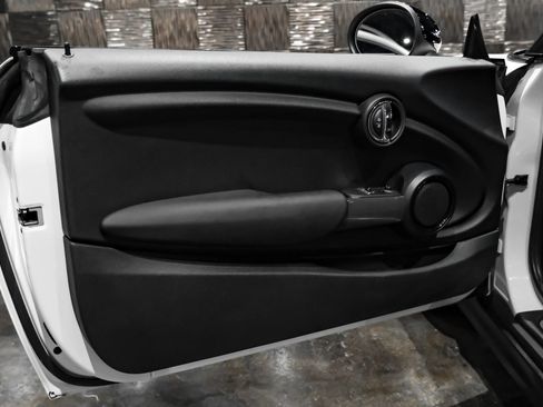 Used 2017 MINI Cooper 2-Door Hardtop FWD image 36