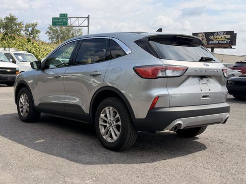 Used 2022 Ford Escape SE w/ Convenience Package AWD/4WD image 5