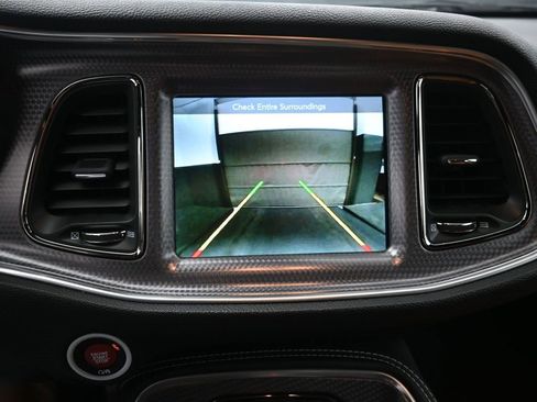 Used 2016 Dodge Challenger SRT Hellcat image 26