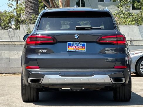 Used 2022 BMW X5 sDrive40i w/ Parking Assistance Package RWD image 5