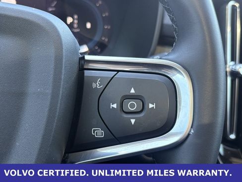 Certified 2025 Volvo XC40 B5 Plus image 16