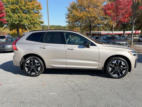 New 2026 Volvo XC60 B5 Plus w/ Climate Package image 8