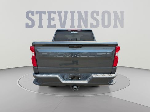 Used 2022 Chevrolet Silverado 1500 Custom AWD/4WD image 4
