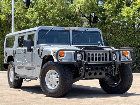 Used 2001 HUMMER H1 4-Door Wagon AWD/4WD image 2